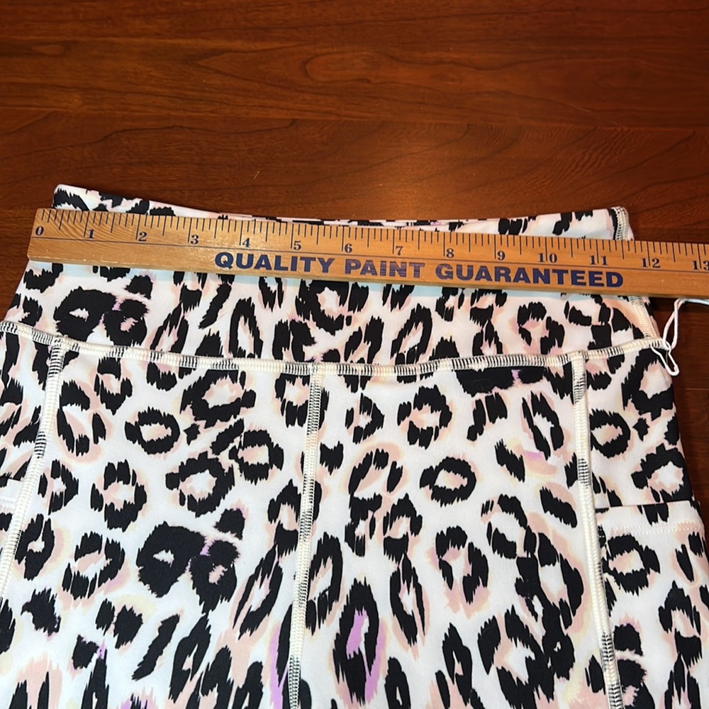 New Johnny Was Calme Endurance High Waist Legging Pockets 7/8 Cheetah Size Small - Picture 4 of 10
